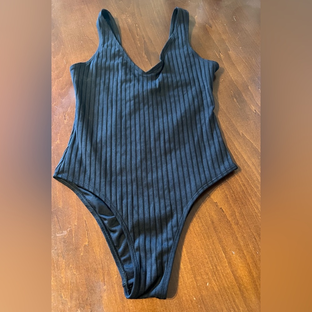 Primary Swimsuit size 6